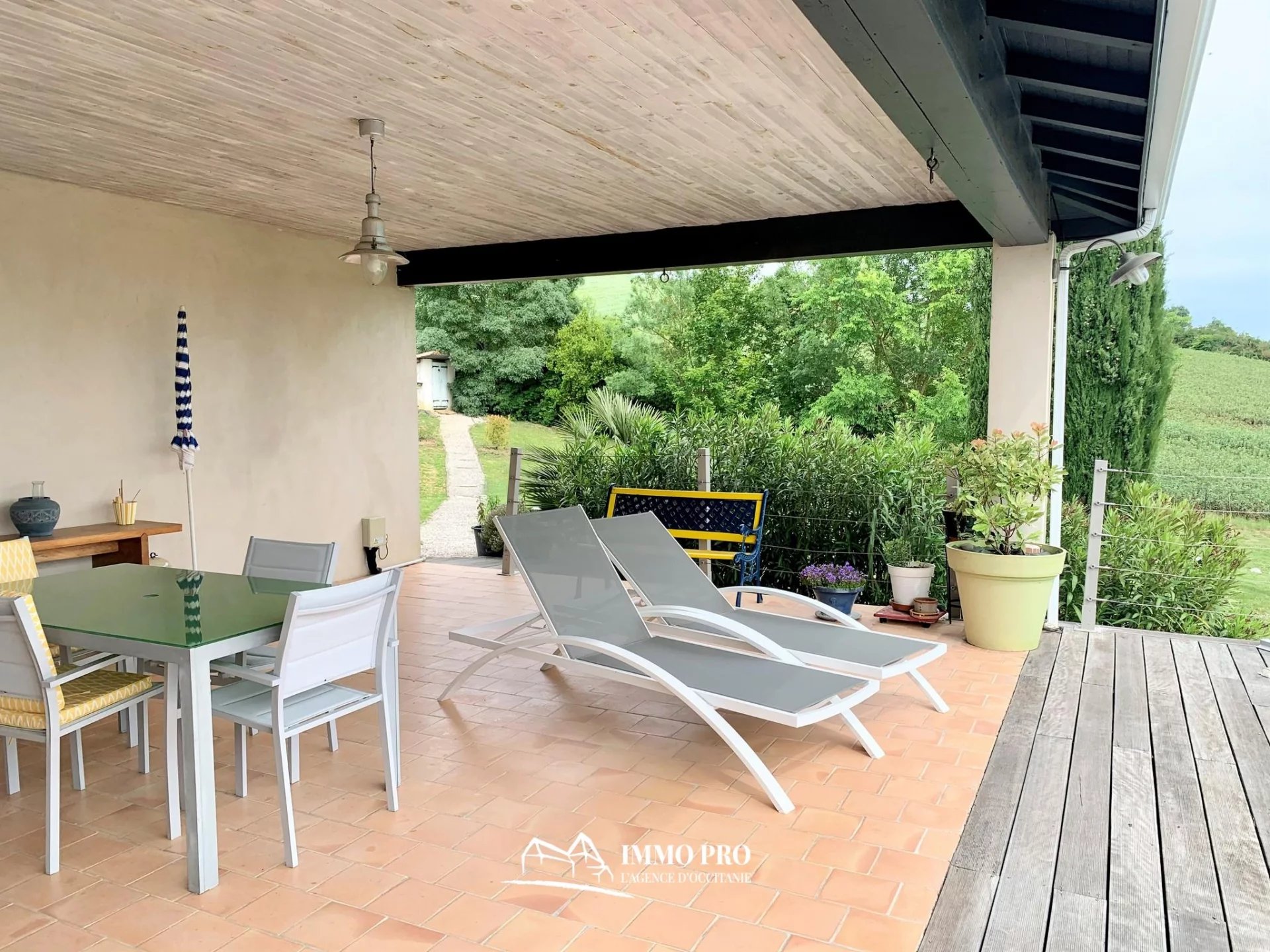 VILLA  PLAIN PIED – VUE PYRENEES  SUPERBE LUMINOSITE