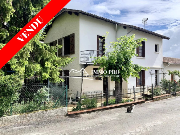Townhouse with Garden and Garage in Quiet area