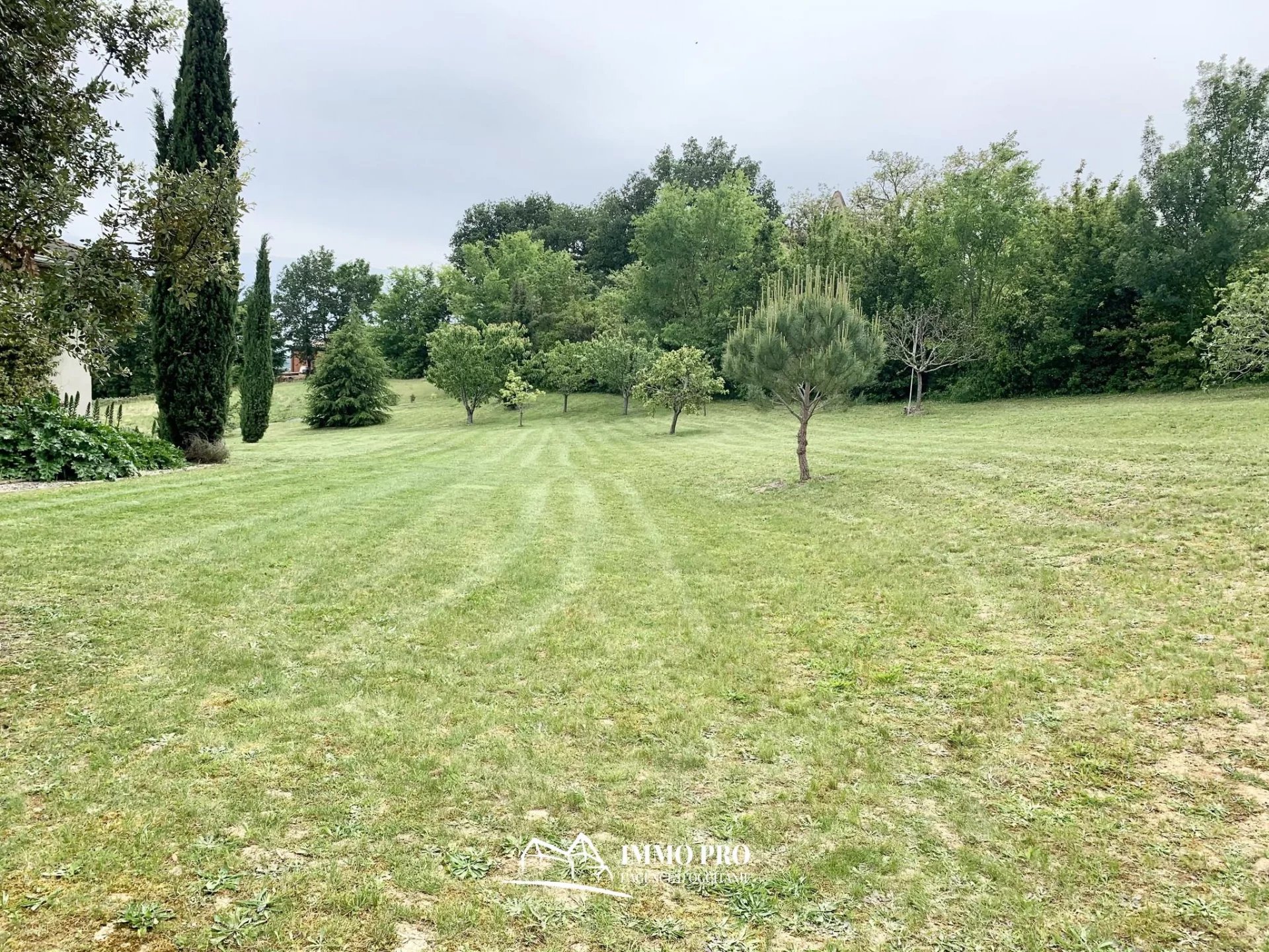 VILLA  PLAIN PIED – VUE PYRENEES  SUPERBE LUMINOSITE
