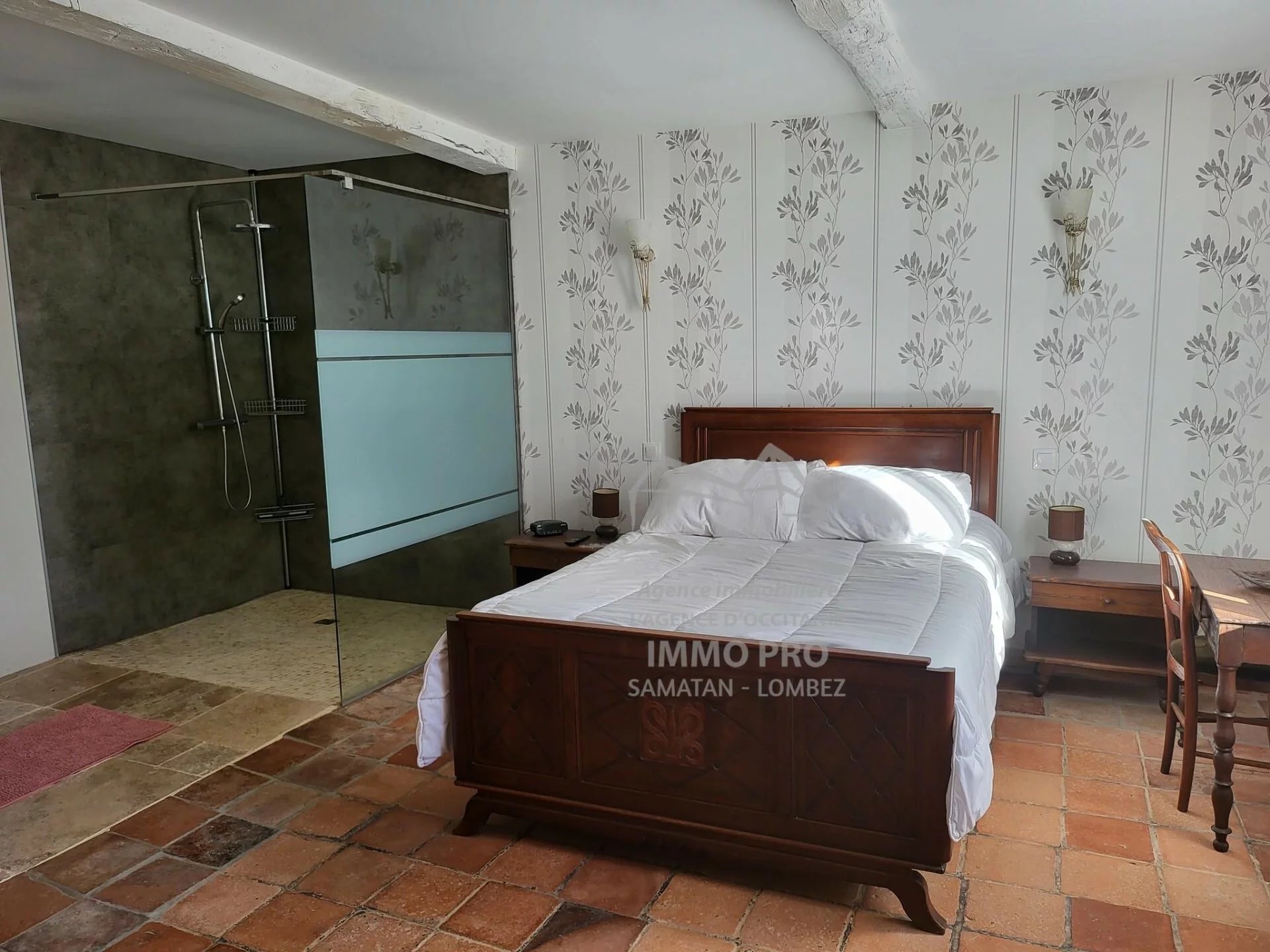 270m² of HOUSE and GÎTE with VIEW ON THE PYRÉNÉES