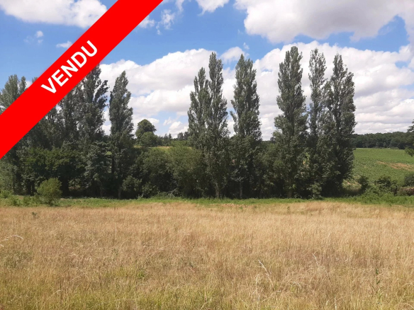 Buildable plot of land – 1872m²