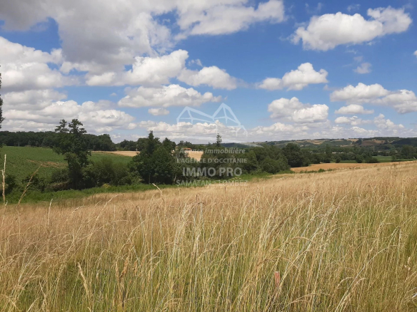 Terrain constructible – 1659m²