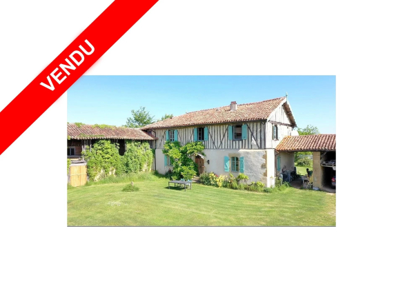 Beautiful renovated farmhouse with Pyrenees view