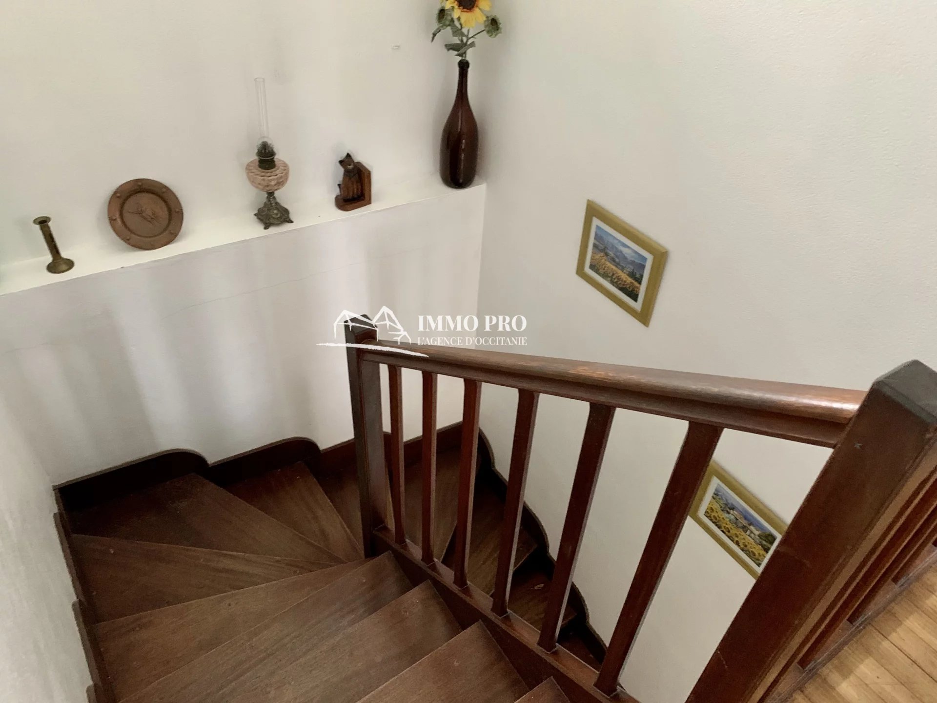 SAMATAN HOUSE and GARDEN – SHOPS and SCHOOLS on foot