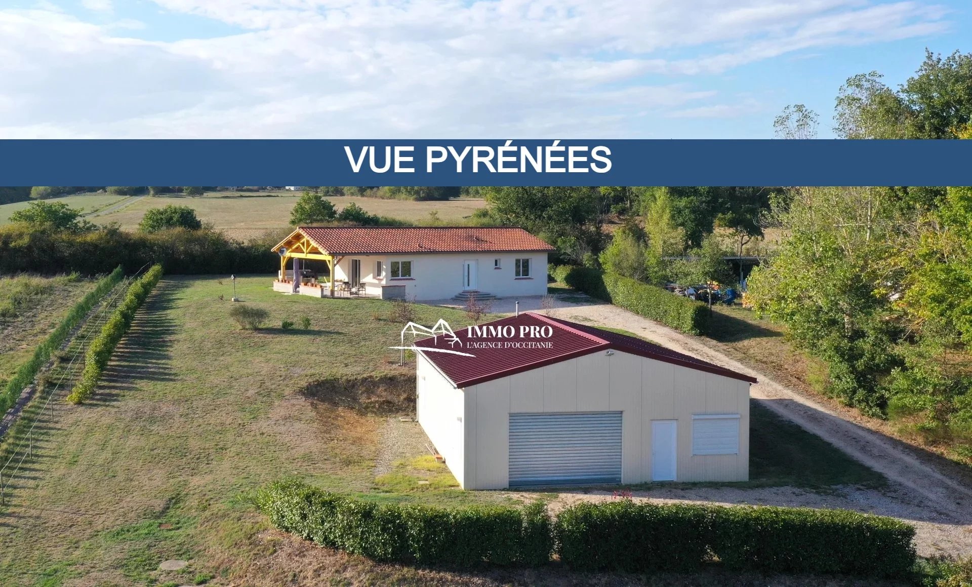 Single storey villa and HANGAR 120m²