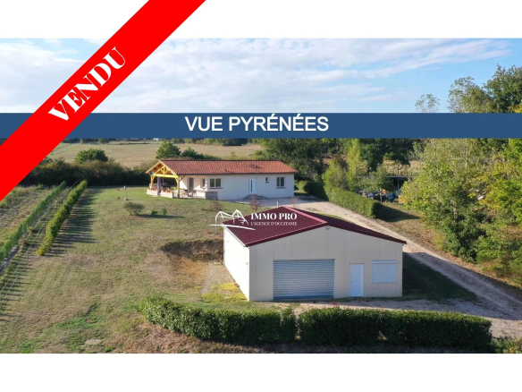 Single storey villa and HANGAR 120m²