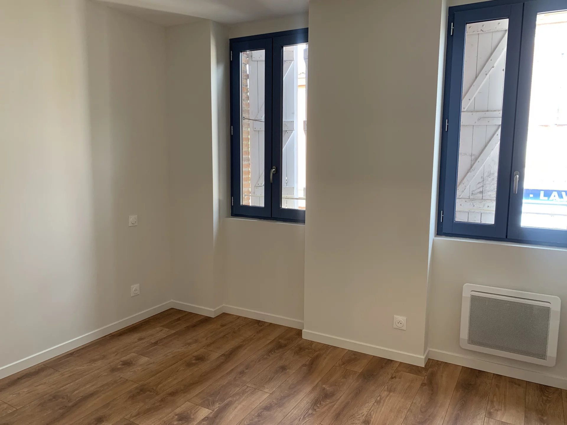 Renovated 2 bedroom flat in city centre