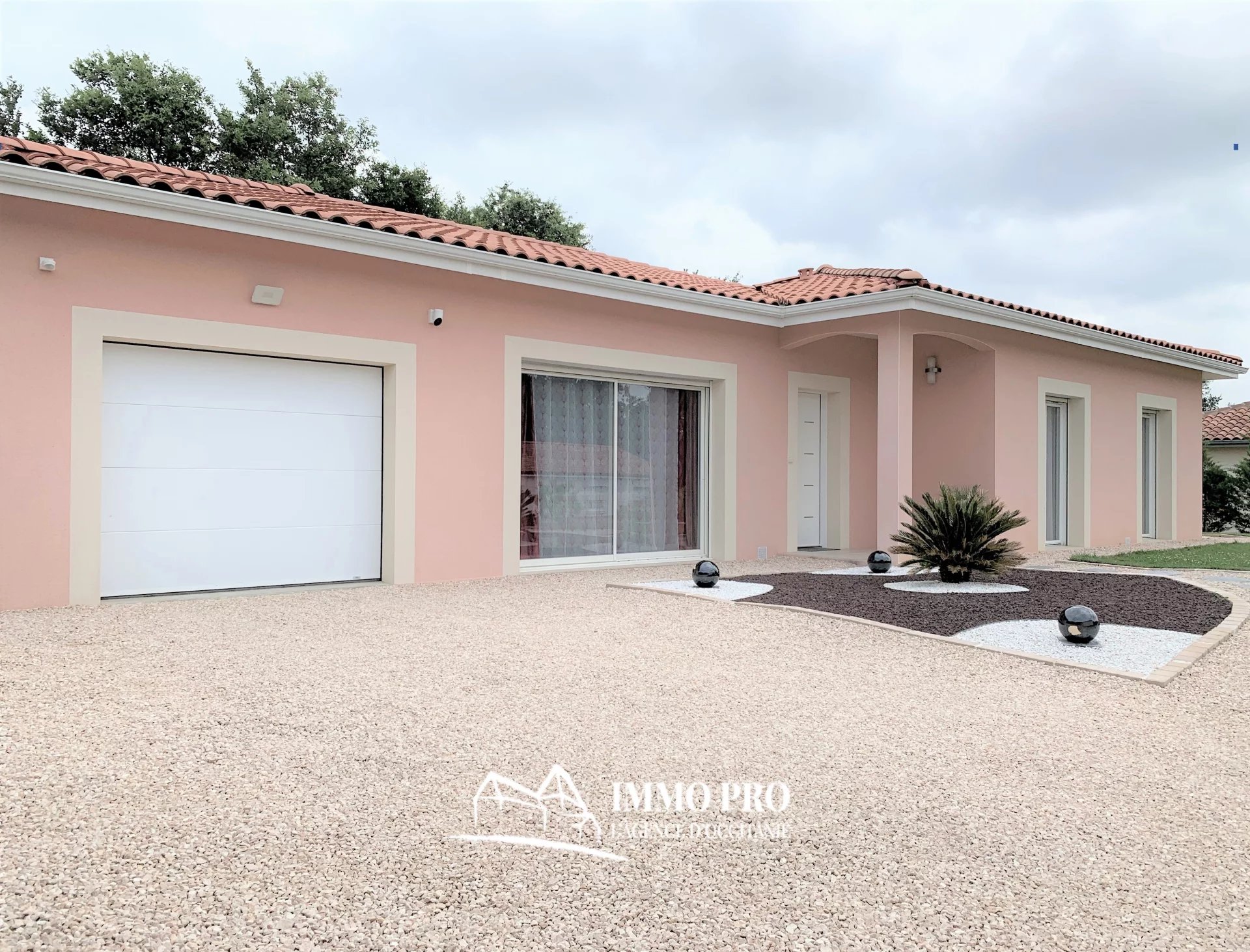 SINGLE STOREY VILLA – VIEW PYRENEES