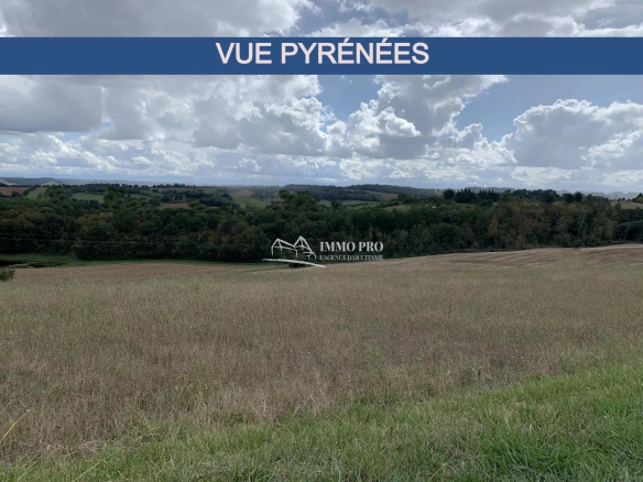 TERRAIN VIABILISÉ  – VUE PYRÉNÉES