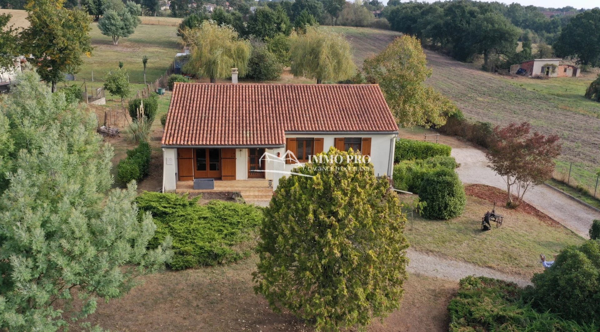 3789165533cfc29a78fdd83ebaf4d15b_e4d54c7250_1920-original-83472 Maison de campagne rénovée – Plain-Pied