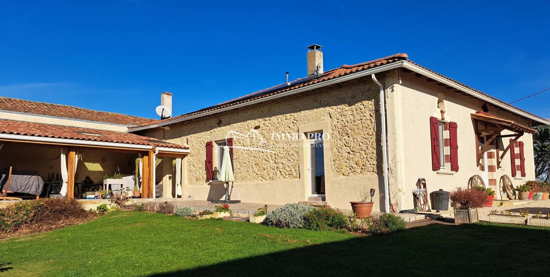 1dad2b68be0a0f2ffd71abede00d9984_40a5d02c2d_1920-original-83510 Beautiful renovation on 7 HA on the hillsides