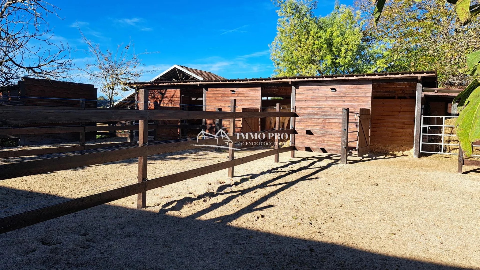 e8f10b618302137761ad4a5ea7778db1_d8ca94cce1_1920-original-83510 Beautiful renovation on 7 HA on the hillsides