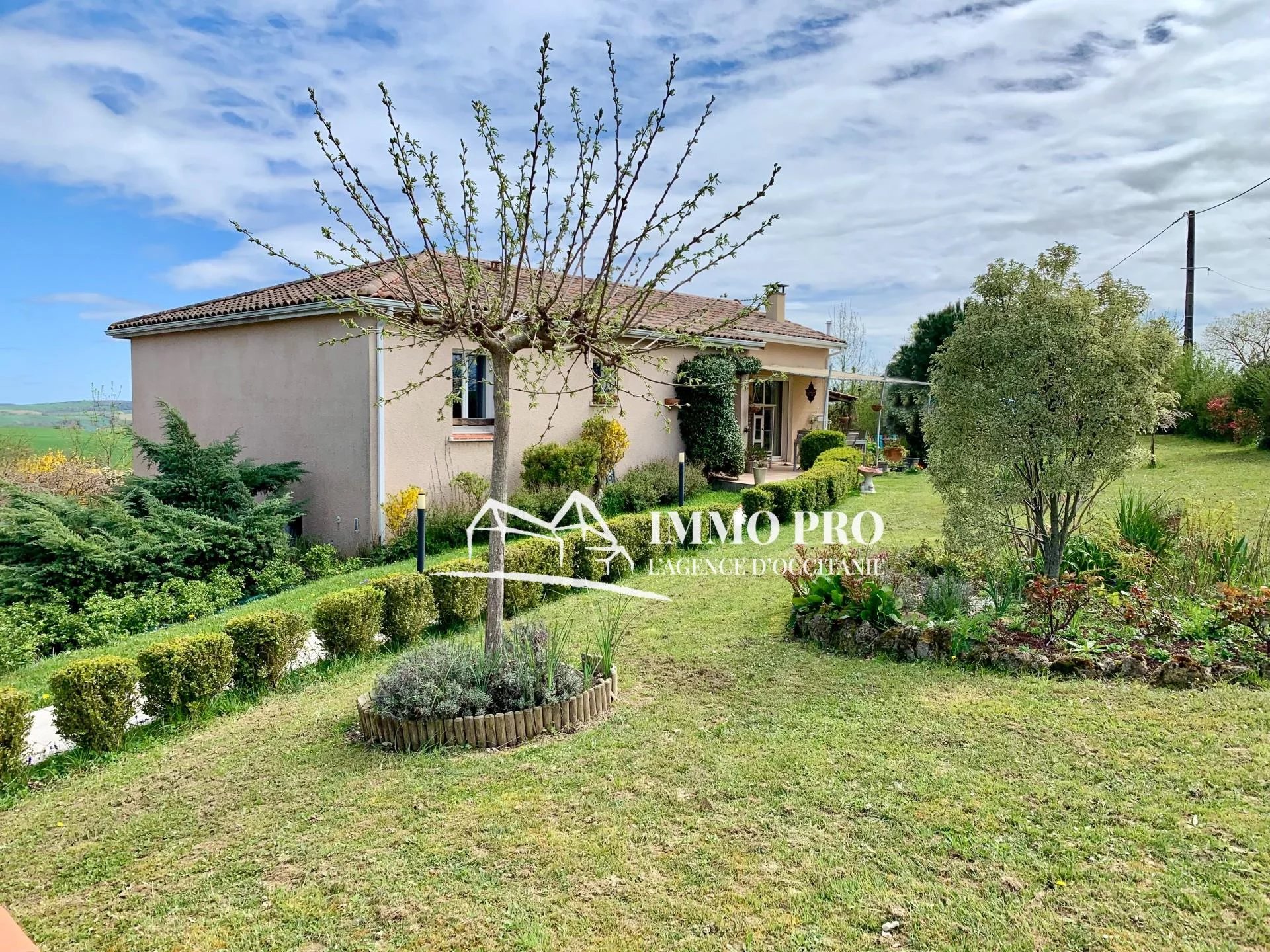 7a62eb7dac2074a01f7ee87a3cbc027e_382e053855_1920-original-81879 Villa Plain-pied 10mn l’Isle Jourdain Au calme
