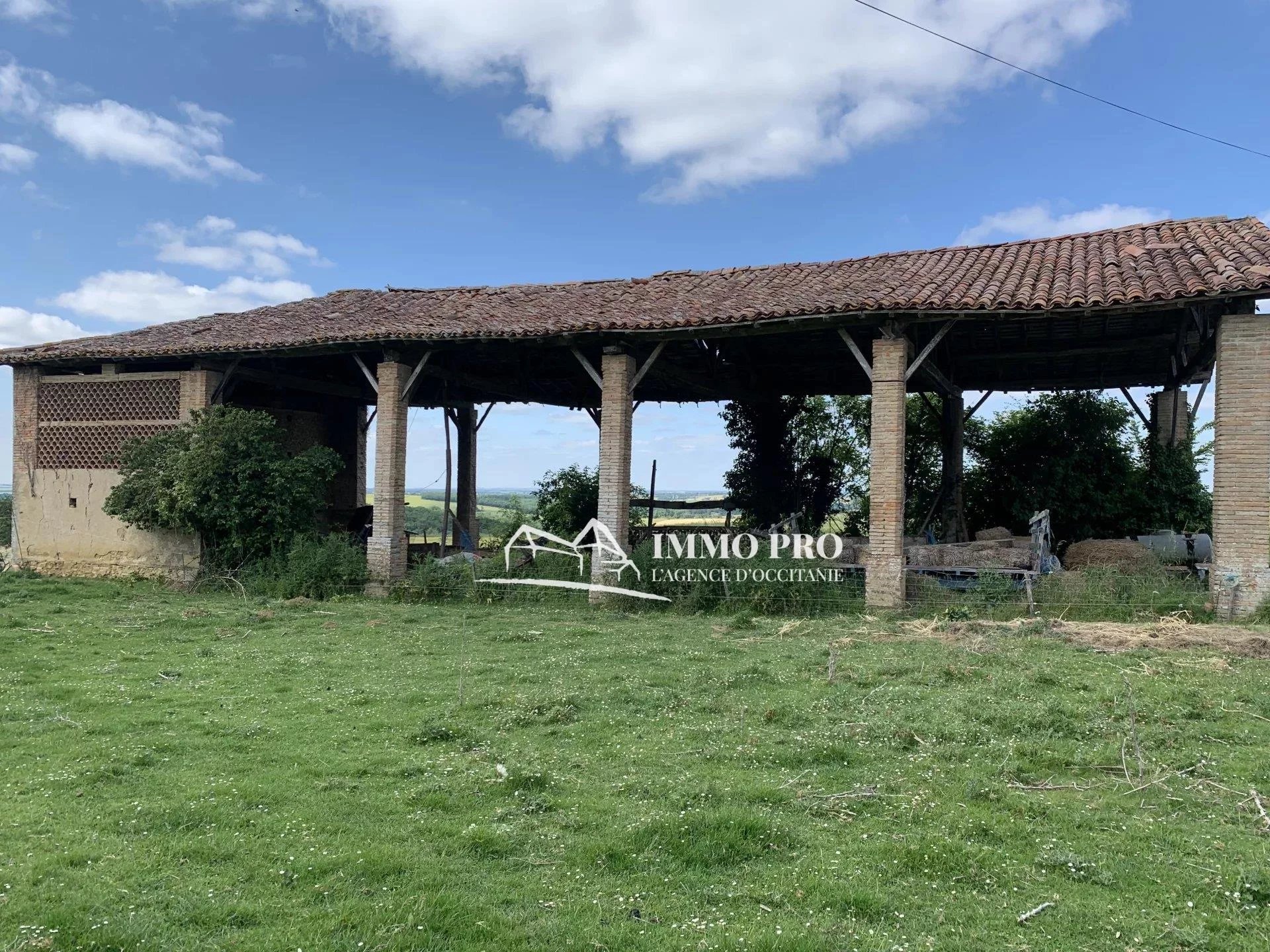 Ferme à rénover et ses Dépendances