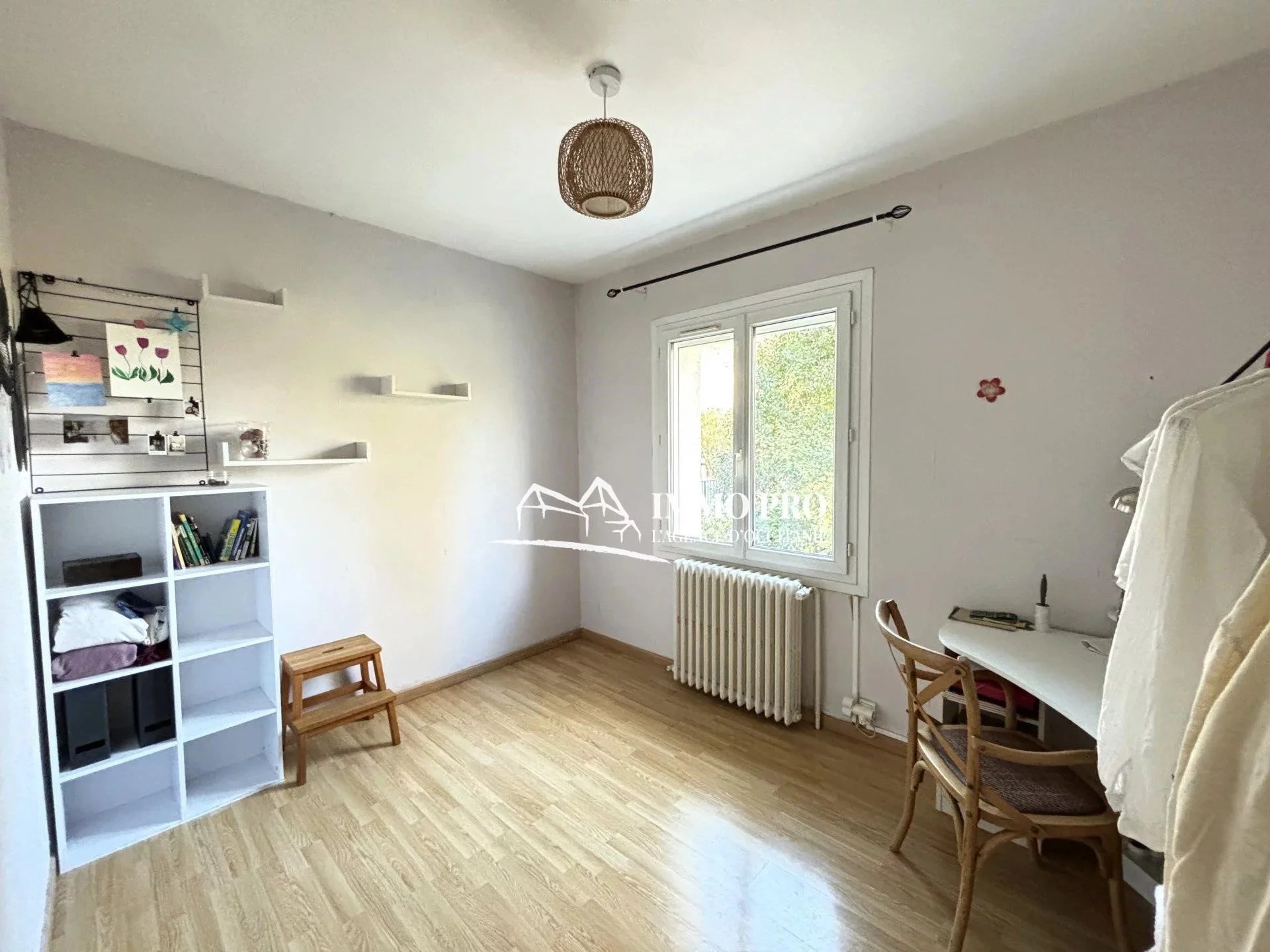 Proche Commodités – Maison – Jardin & Garage