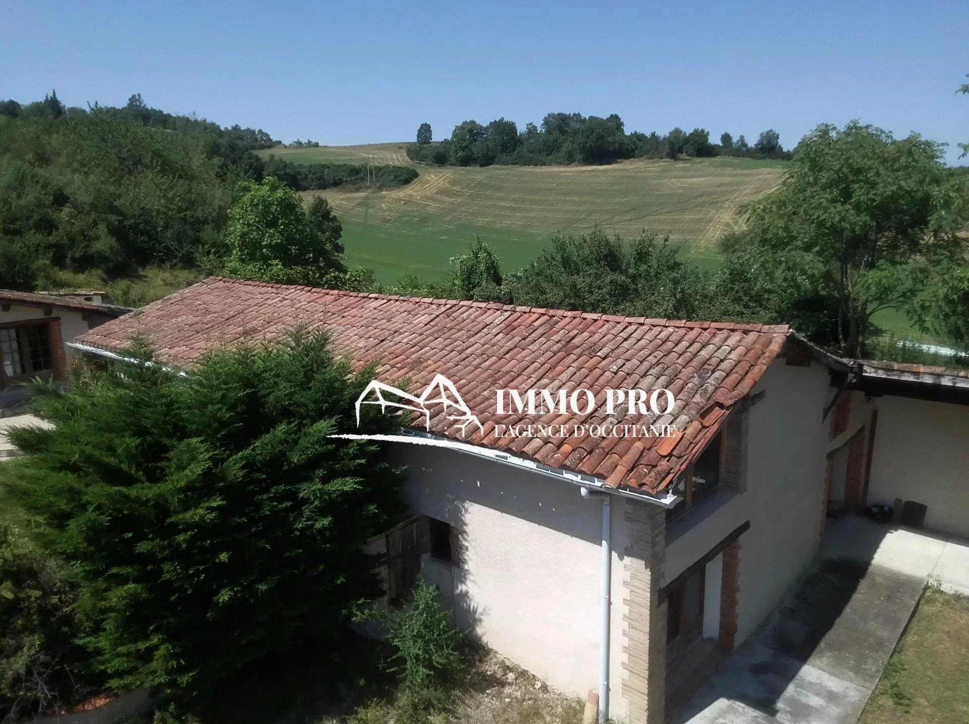 1ee2d406fb9da6200a2850ffe88d4d8d_22a54c5bc6_1920-original-76132 House with swimming pool and large outbuildings