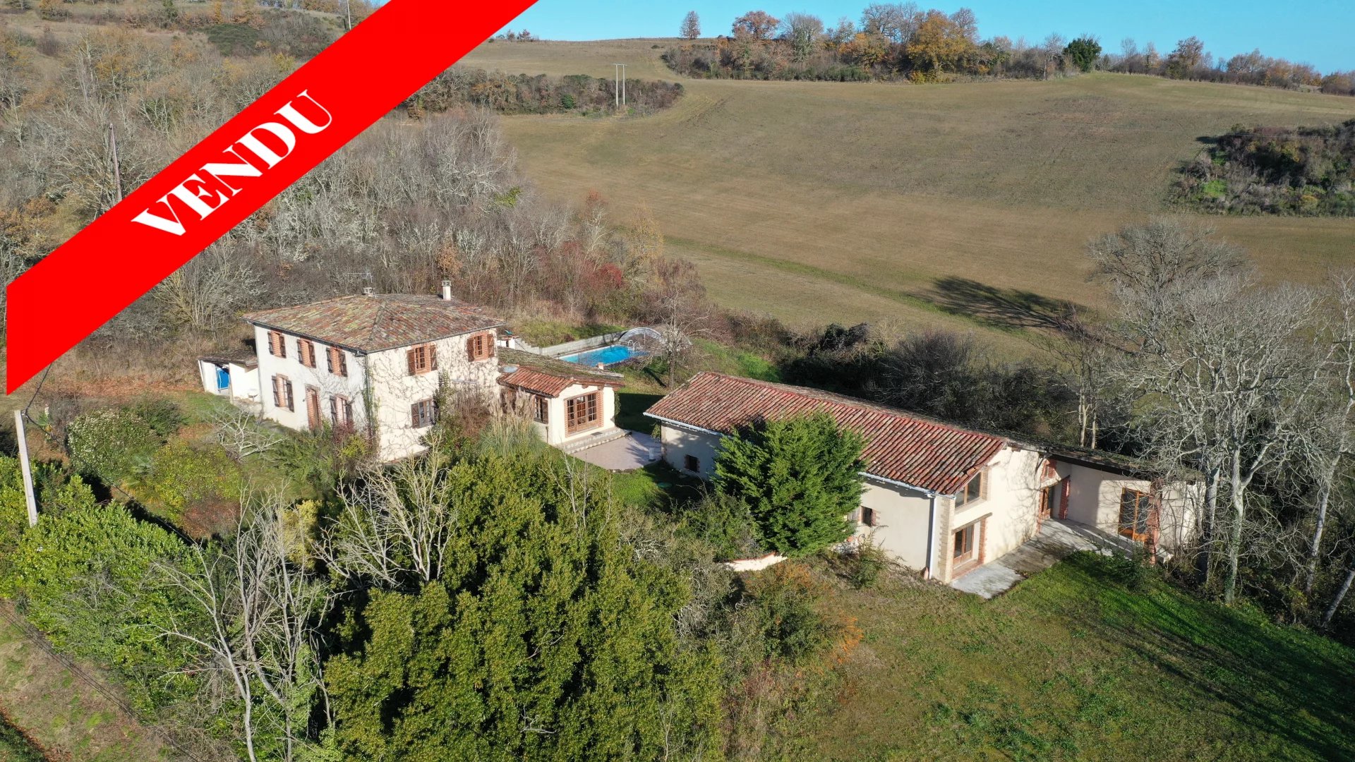 57e8b62bd1c55ce0997fd90934120c18_b76efe28d6_1920-original-76132 House with swimming pool and large outbuildings