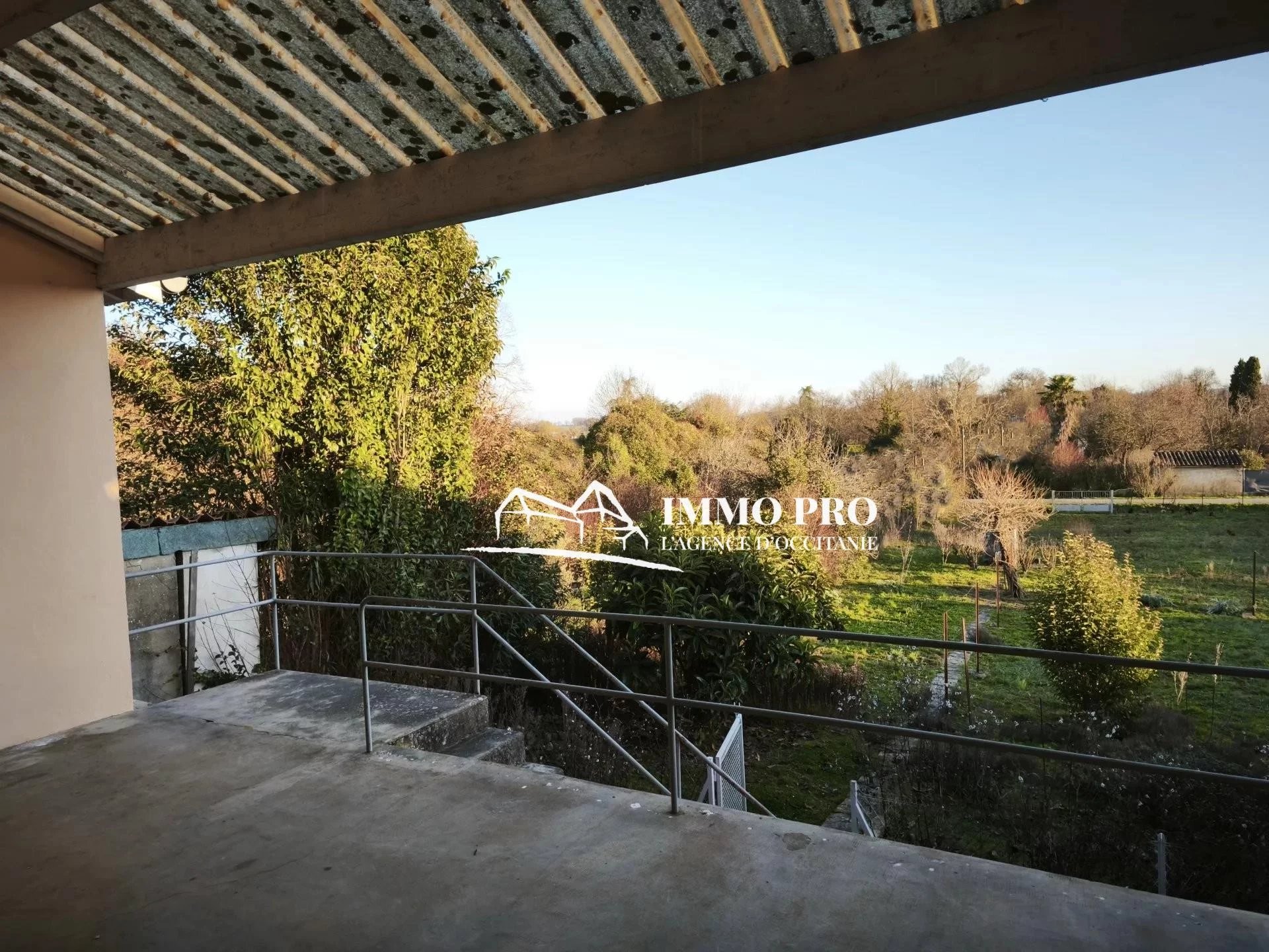 SAMATAN/LOMBEZ  Maison de ville avec Jardin & Garage