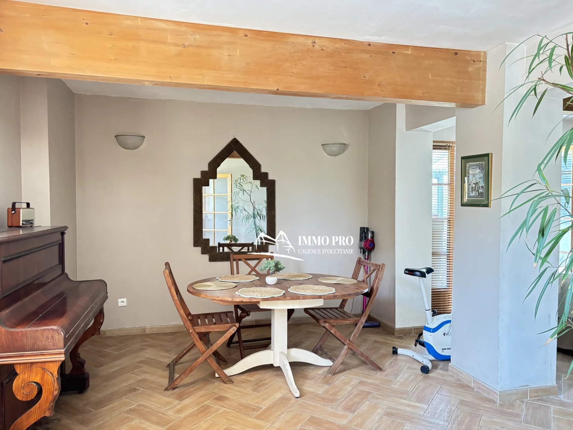 Gimont – Country House with Charm & Outbuildings