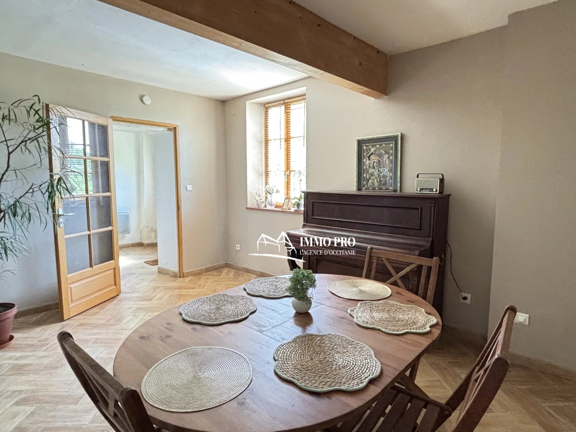 Gimont – Country House with Charm & Outbuildings