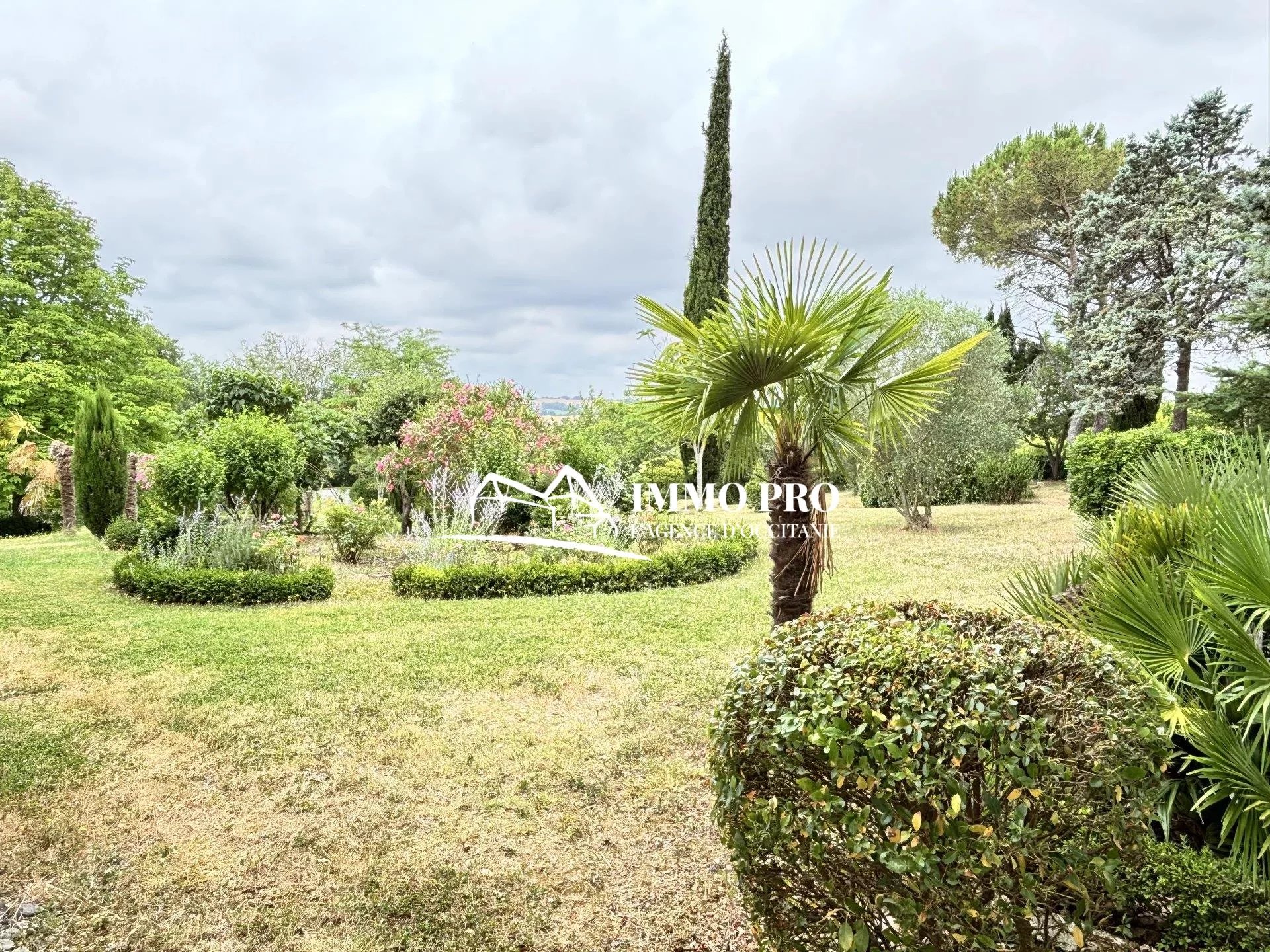 3801c7487a65b335d7911f5168beab73_c89a490454_1920-original-82794 L’ISLE JOURDAIN Maison de campagne – Vue Pyrénées