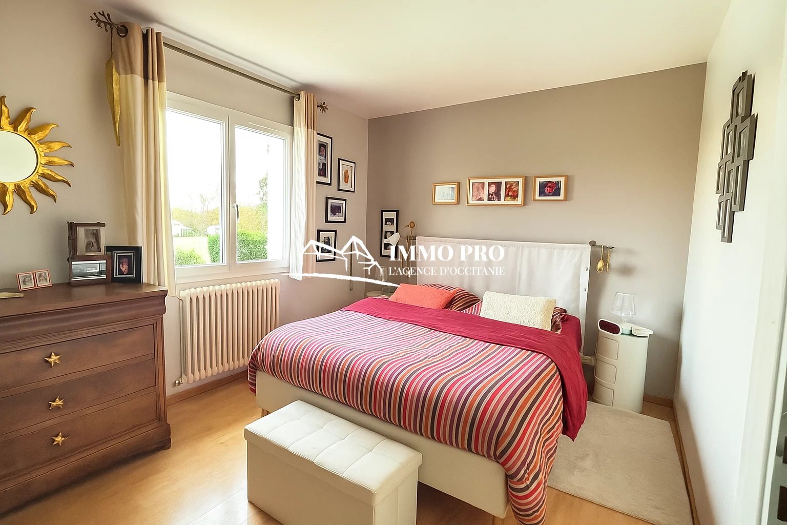 SAINT-LYS – 6-Bedroom Villa with Swimming Pool