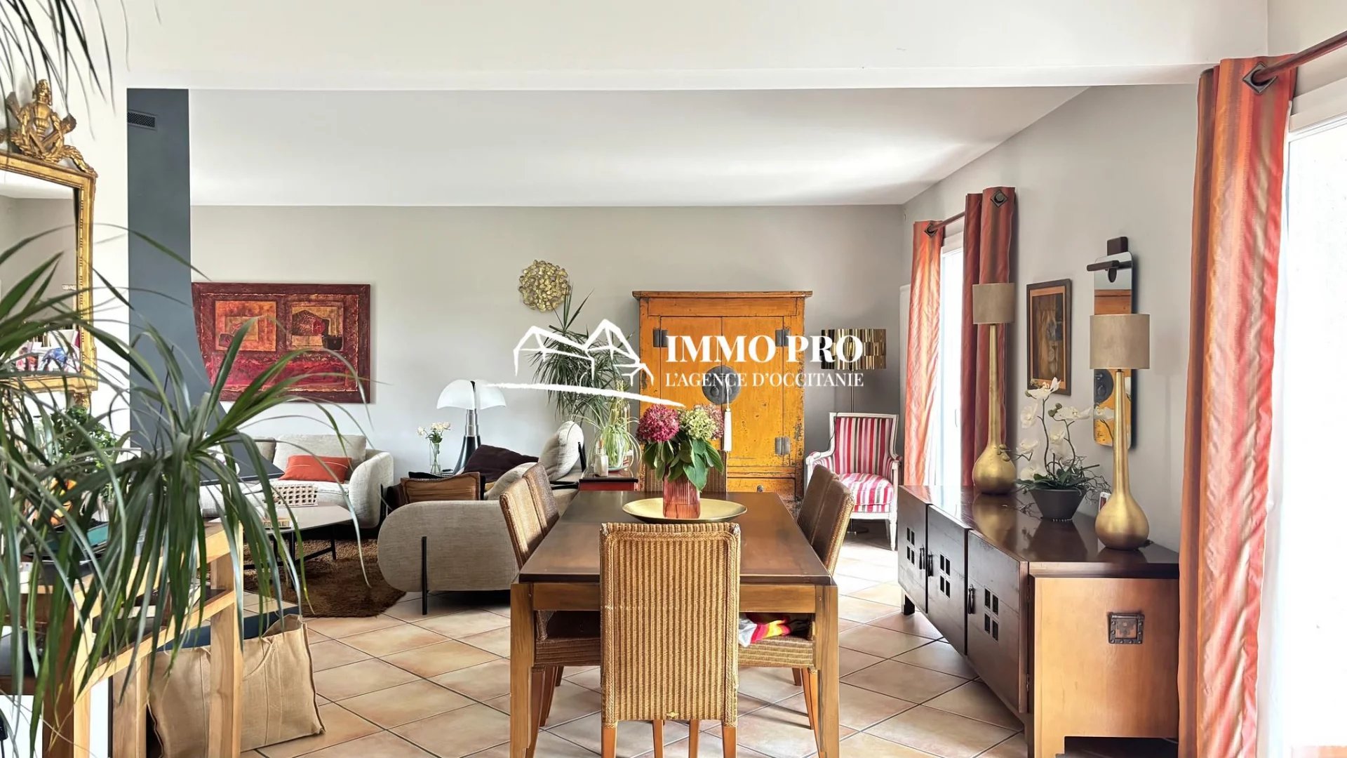 SAINT-LYS – 6-Bedroom Villa with Swimming Pool