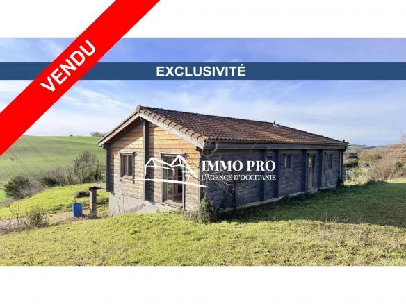 Samatan    Maison en bois en position dominante