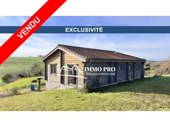Samatan    Maison en bois en position dominante