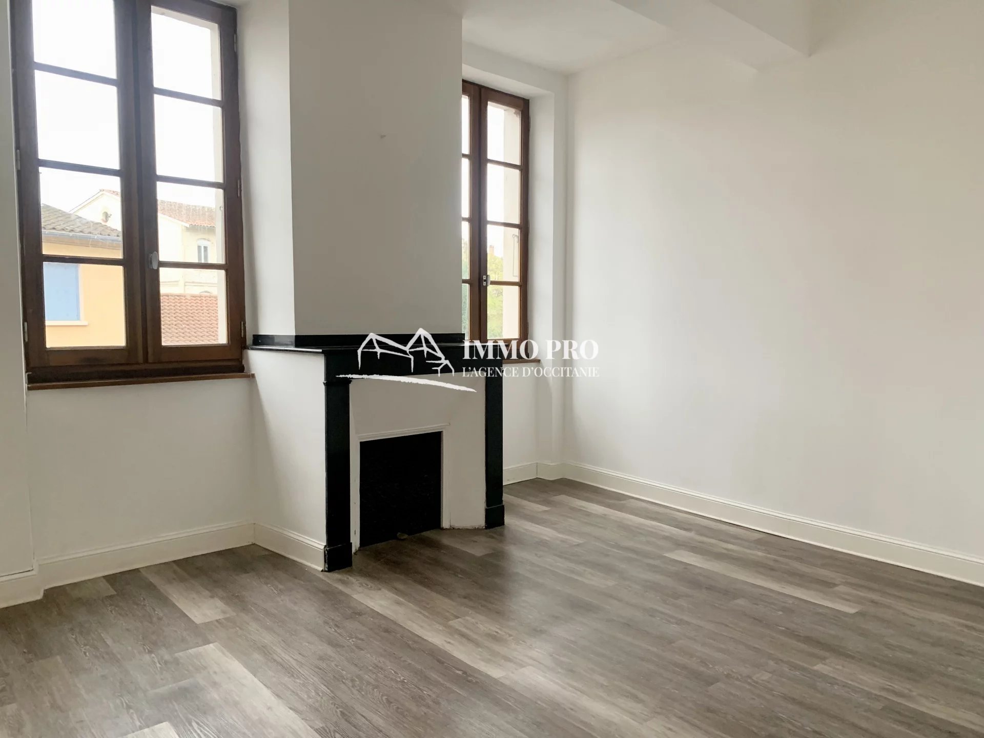 SAMATAN  Maison de ville avec Jardinet – Commodités à pied