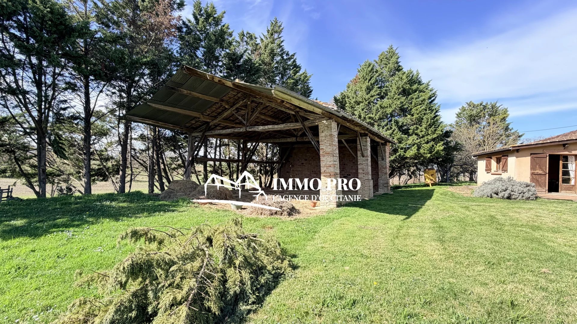 73fc63b141847774370bc00cb43316d0_043c193320_1920-original-84540 Samatan – Countryside House & Outbuildings