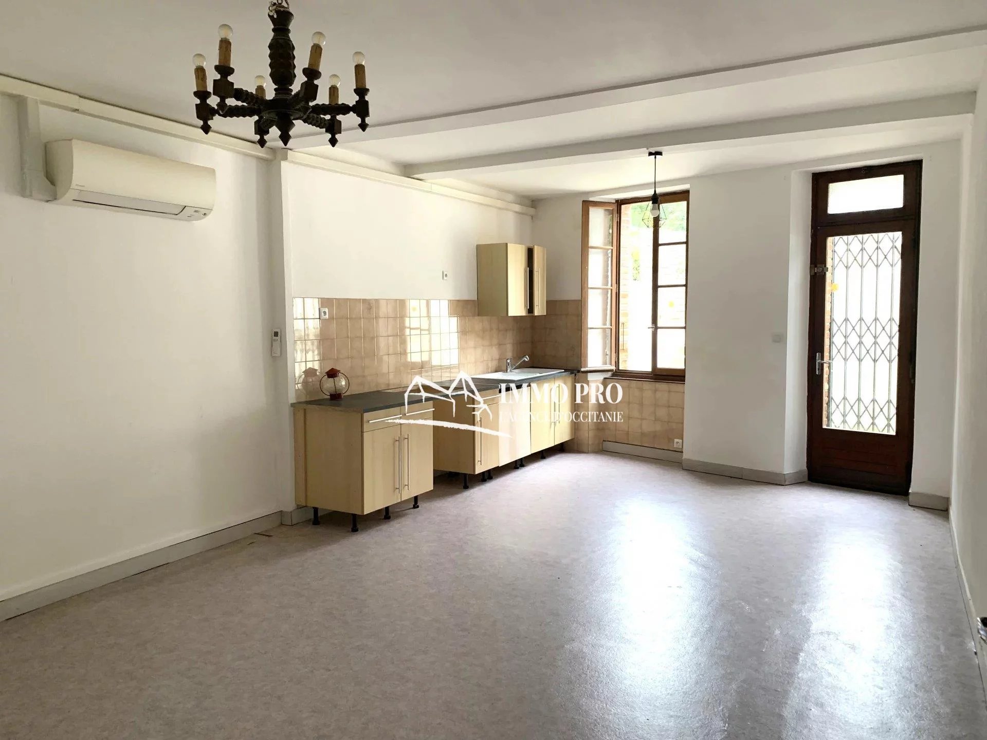 SAMATAN  Maison de ville avec Jardinet – Commodités à pied