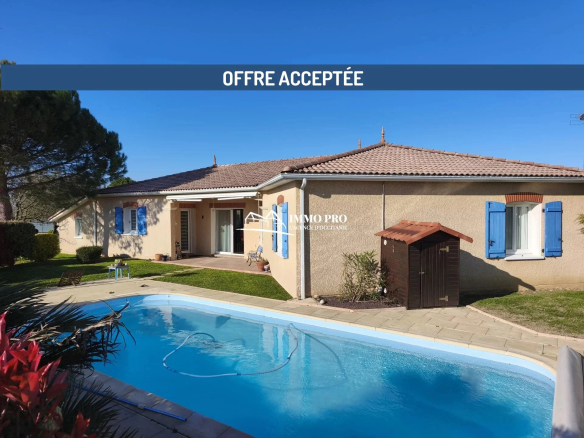 Single-Storey Villa – Amenities Within Easy Walking Distance