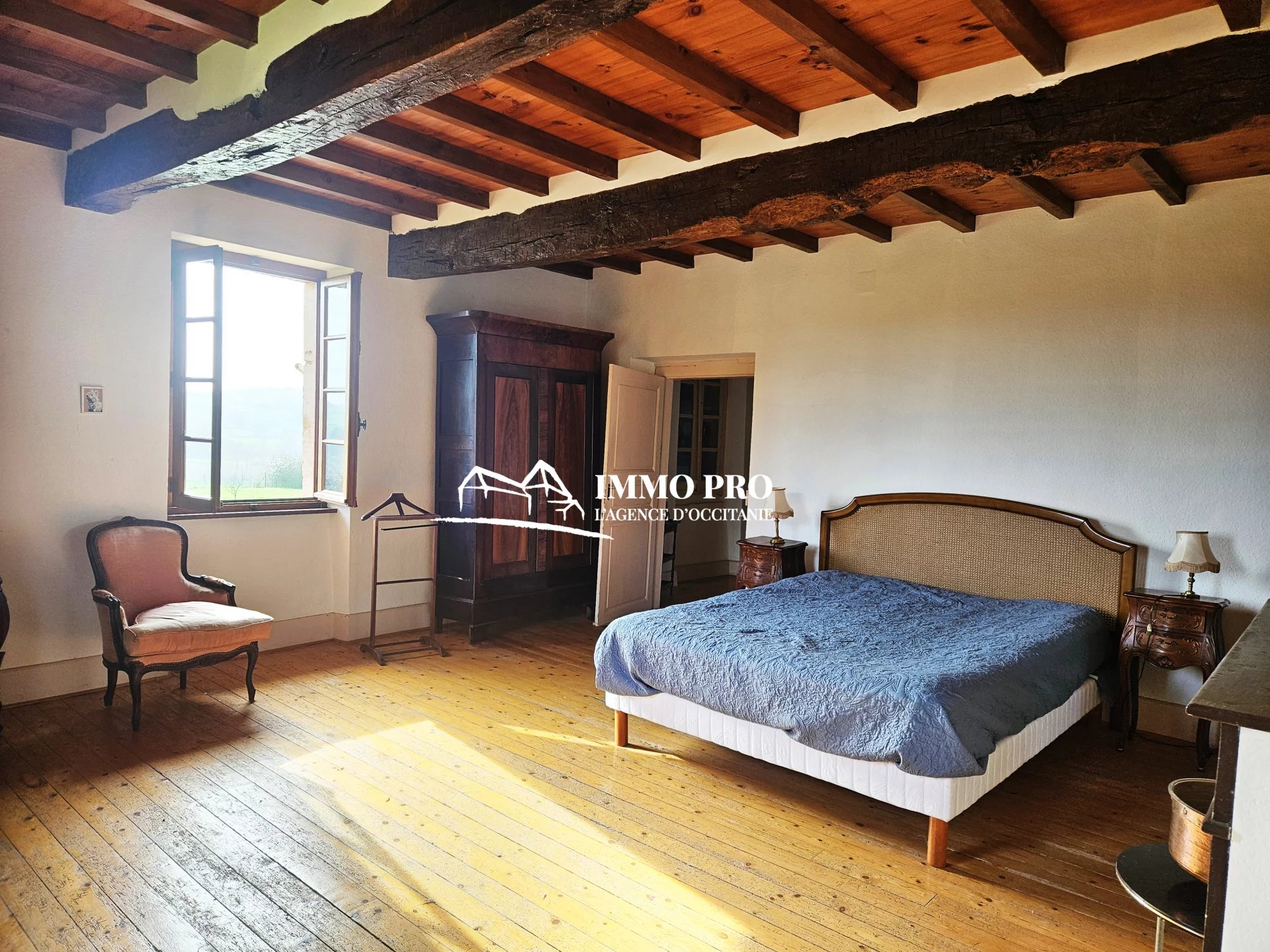SAMATAN   SUPERB SITE    Pyrenees View