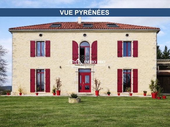 SOUTH-WEST of FRANCE  Superb setting   Elegant Manor House  4HA + OPTION on 32HA
