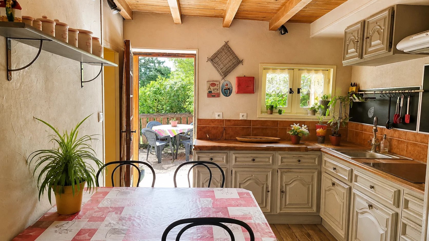 13f61ea9d3c448650bf3646cf8d7dfd1_01c48206ef_1672-original-76338 SAMATAN – Country House in Need of Updating