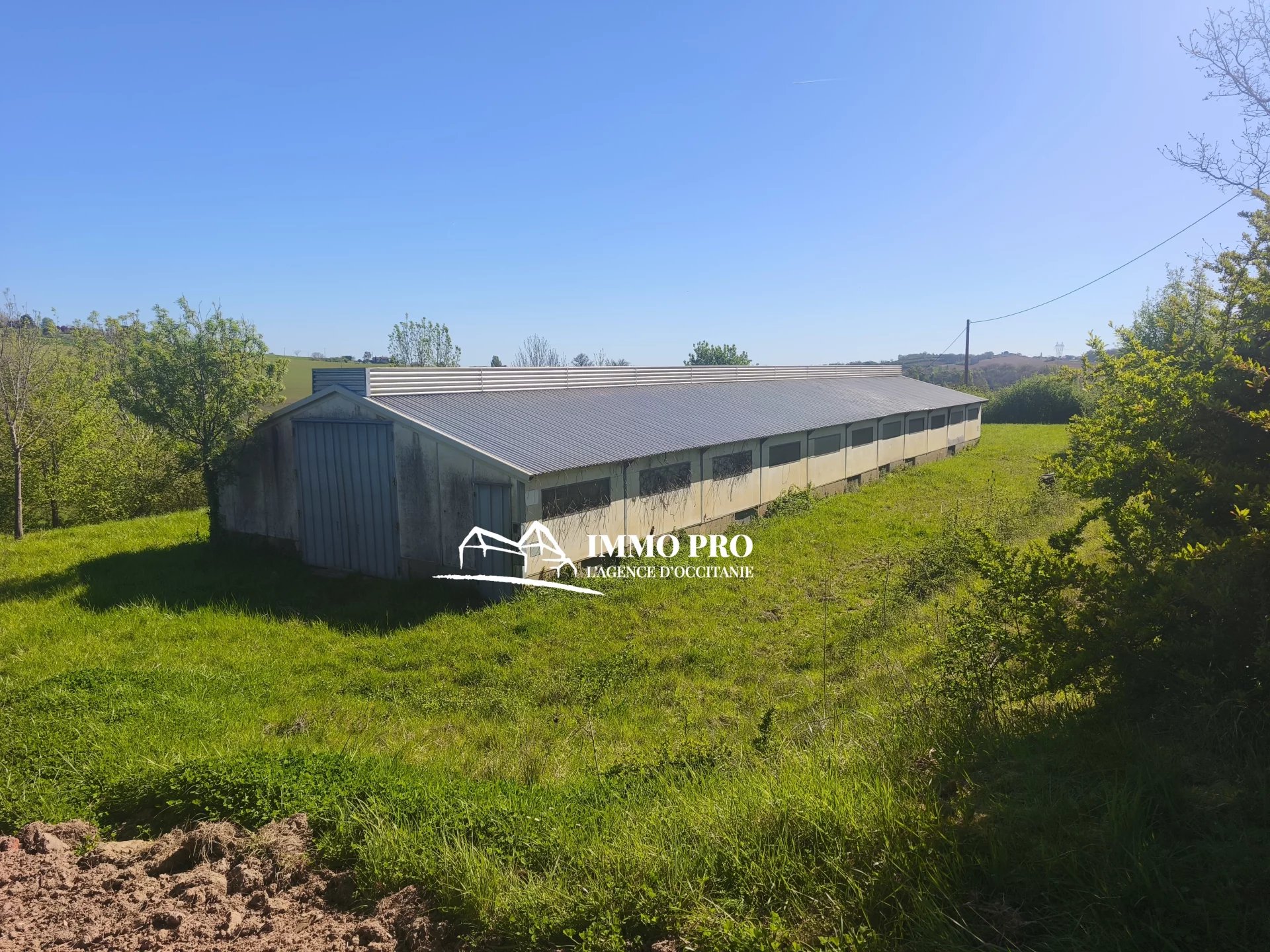 SAMATAN   Terrain à bâtir avec Hangar 350m²