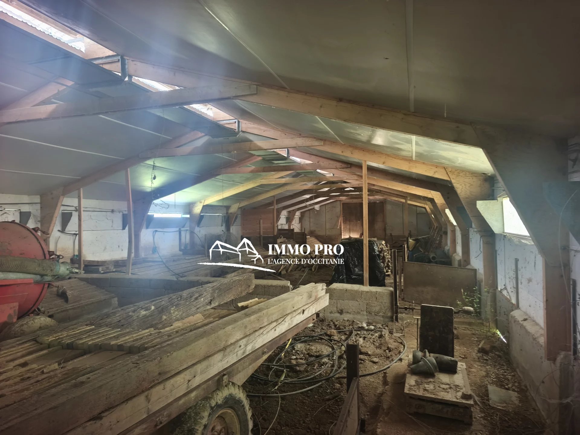 SAMATAN   Terrain à bâtir avec Hangar 350m²