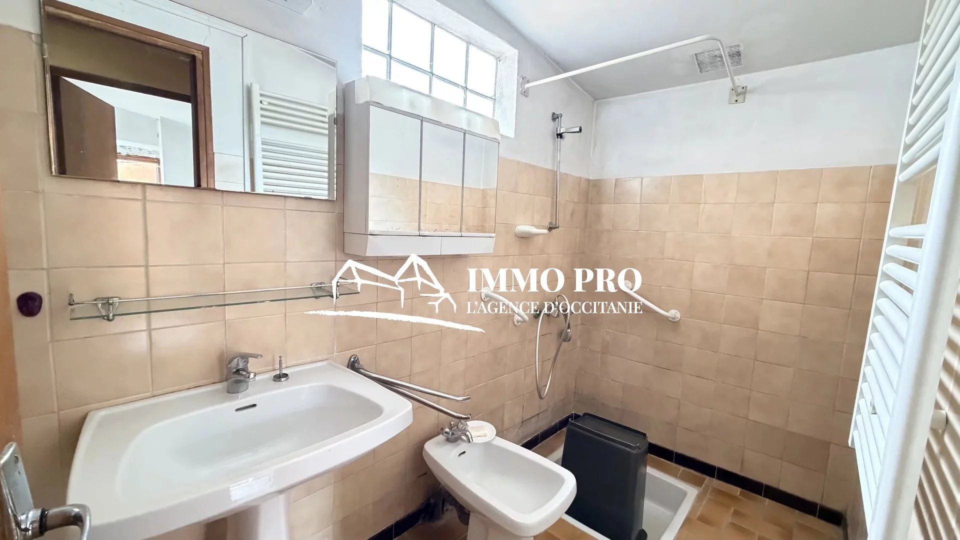 Samatan Town Centre – House with Terrace
