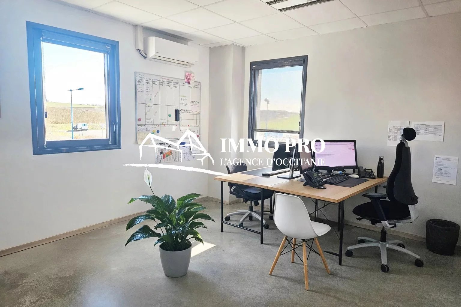L’ISLE JOURDAIN  À louer – Local commercial de 820 m² en zone d’activité