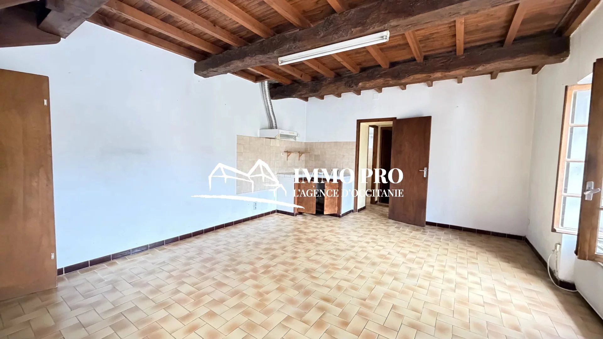 Samatan Town Centre – House with Terrace