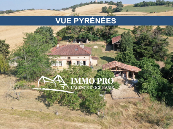 Vue Pyrénées – Maison de campagne, dépendances & 5 hectares