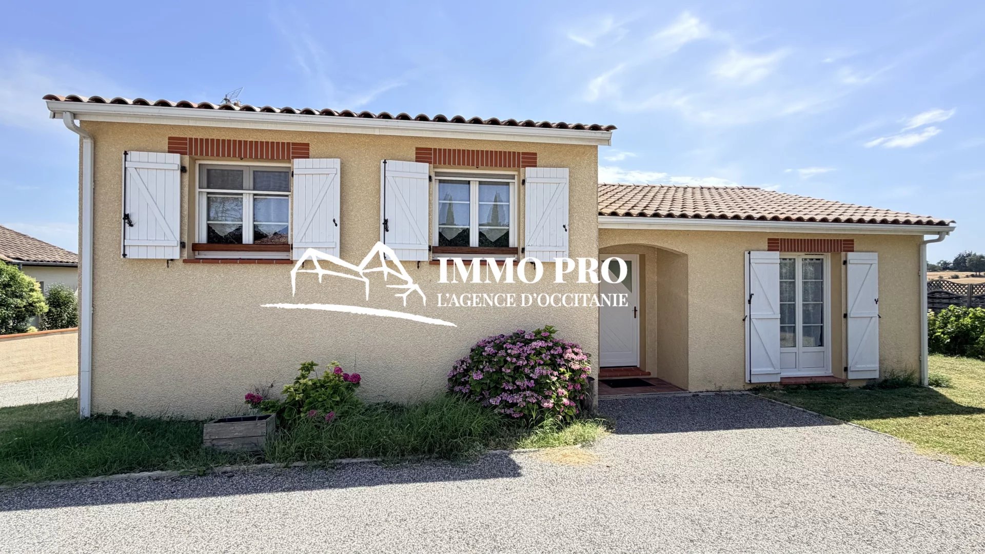 ISLE JOURDAIN  Villa   Vue Pyrénées