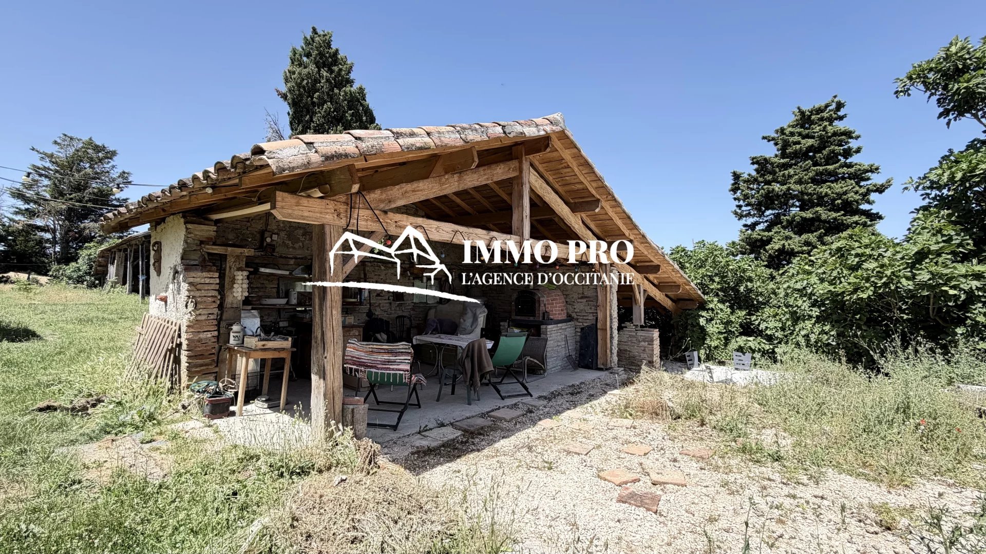 Vue Pyrénées – Maison de campagne, dépendances & 5 hectares