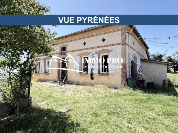 Vue Pyrénées – Maison de campagne, dépendances & 5 hectares