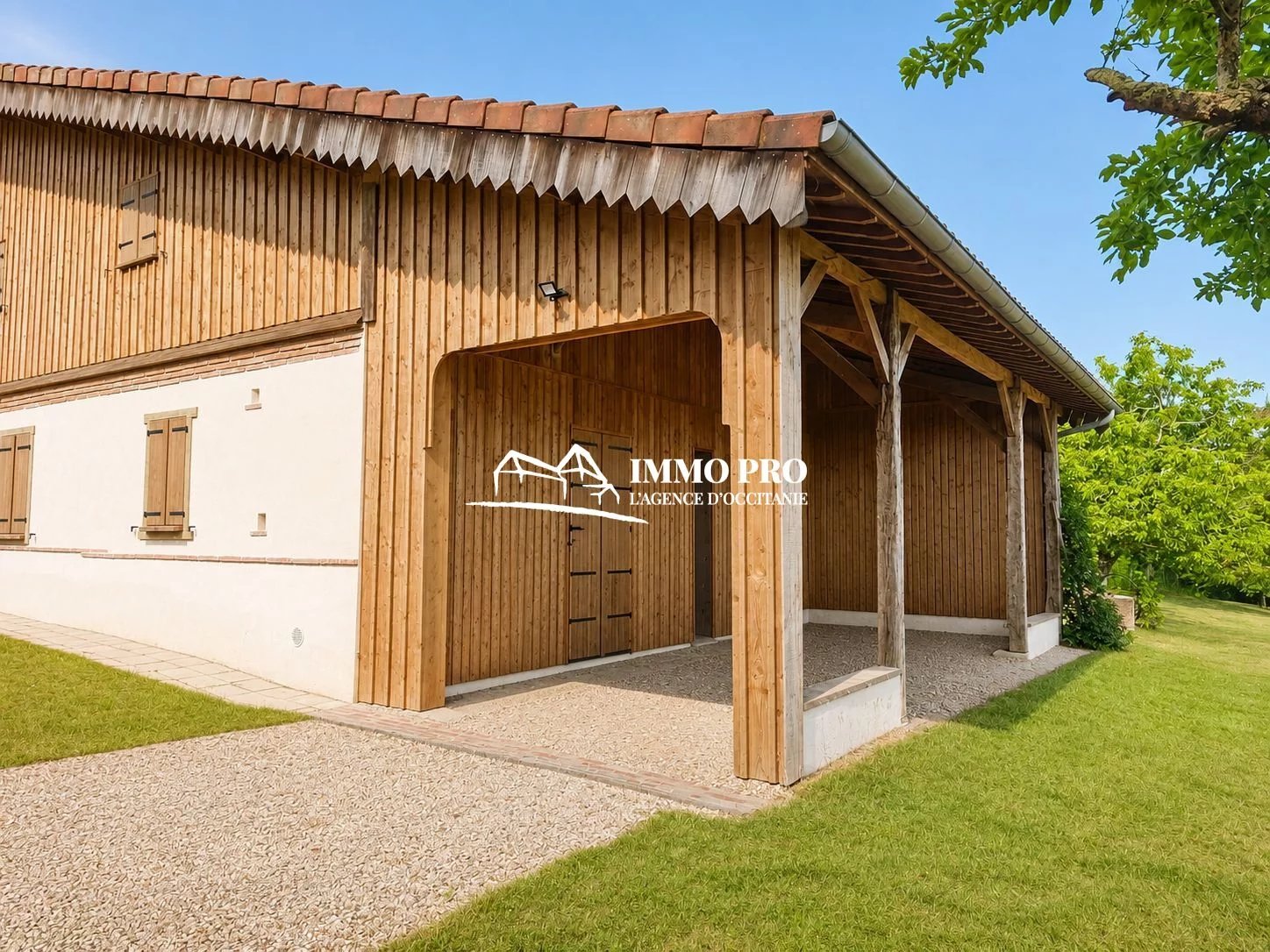 Le Fousseret   Maison ancienne rénovée AU CALME