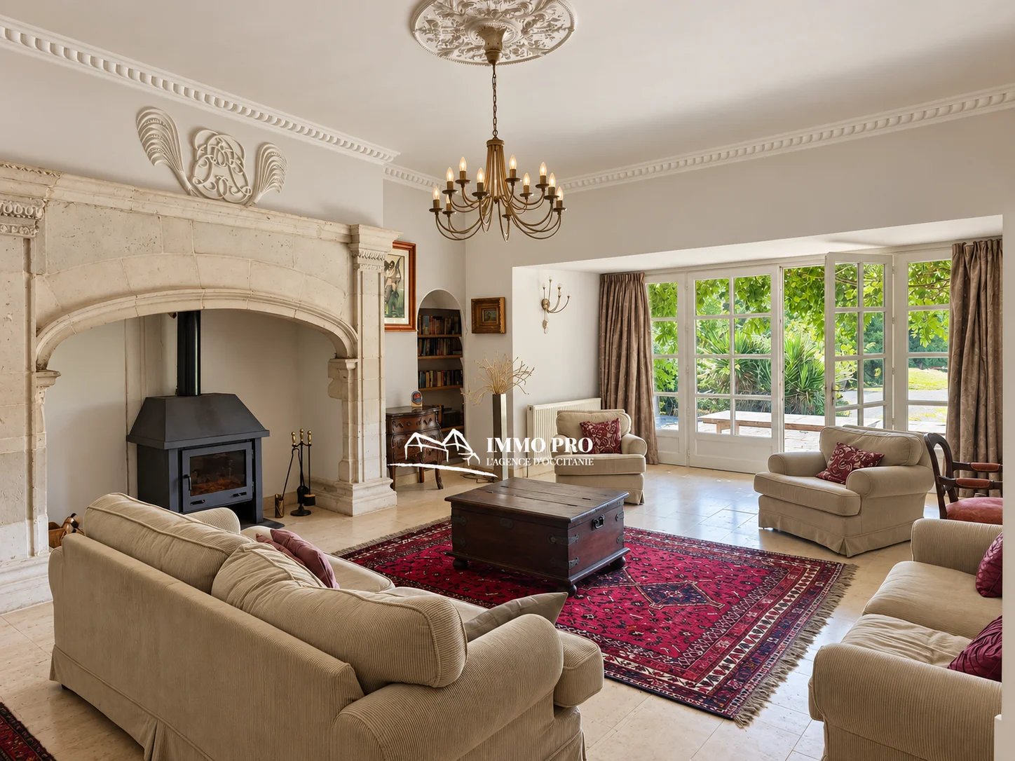 SOUTH-WEST of FRANCE  CHATEAU & INDEPENDENT HOUSE on 2.3HA
