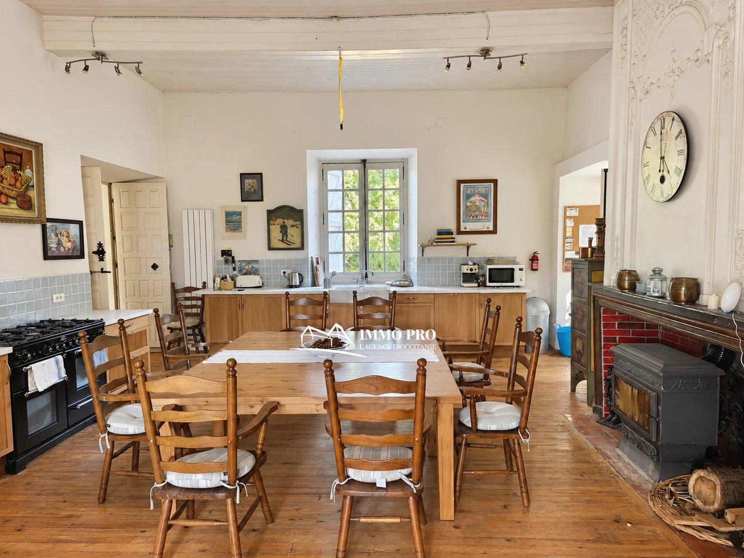 SOUTH-WEST of FRANCE  CHATEAU & INDEPENDENT HOUSE on 2.3HA
