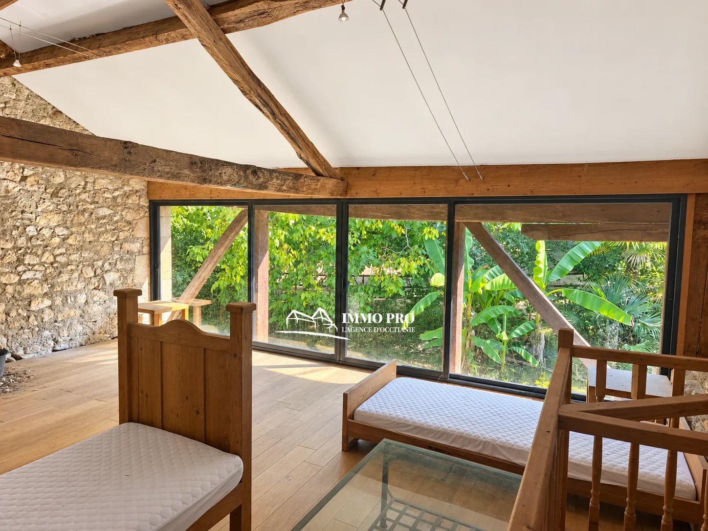 SOUTH-WEST of FRANCE  CHATEAU & INDEPENDENT HOUSE on 2.3HA