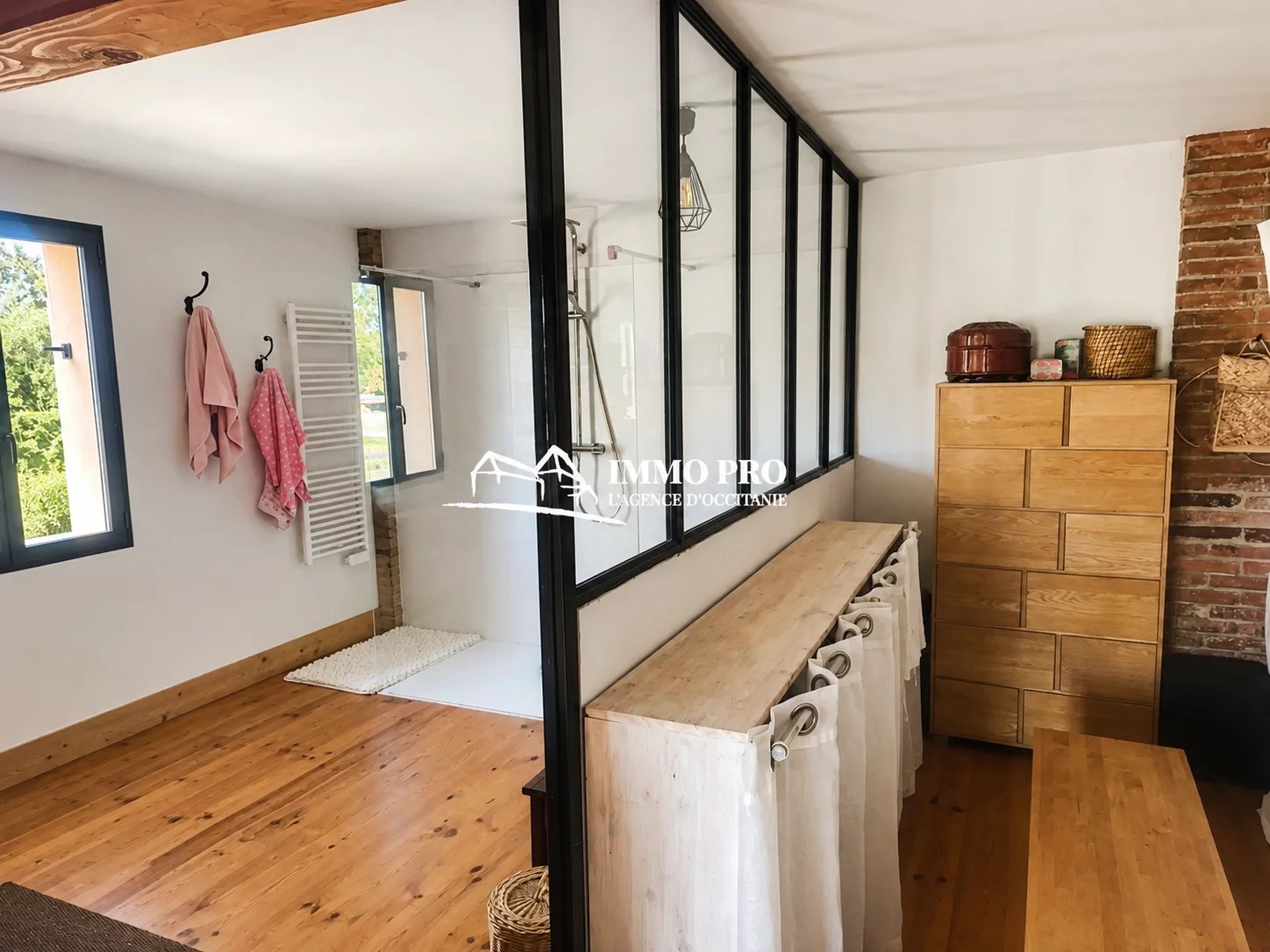 Samatan  Maison rénovée et son couloir de nage  VUE PYRENEES